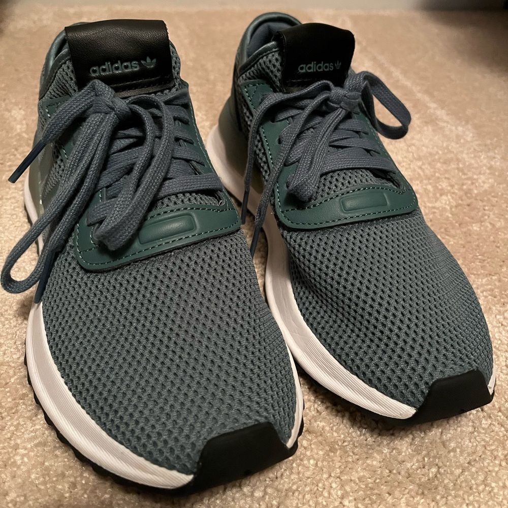 Adidas womens U path X Sneakers